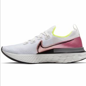 Nike men’s Epic React running shoe